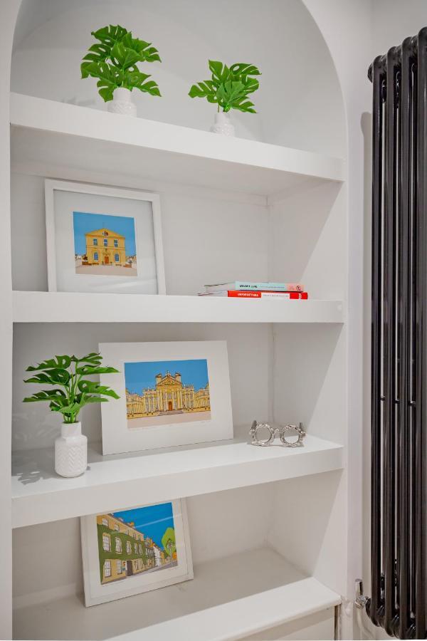 Oxfordshire Living - The Churchill Apartment - Woodstock Exterior photo